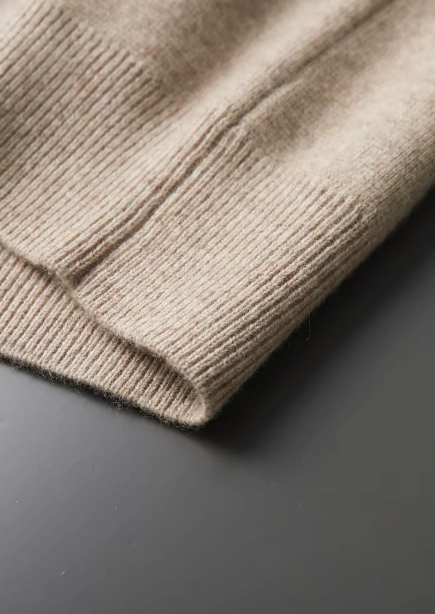EXTRA-FINE MERINO WOOL ZIP POLO CARDIGAN - Image 12